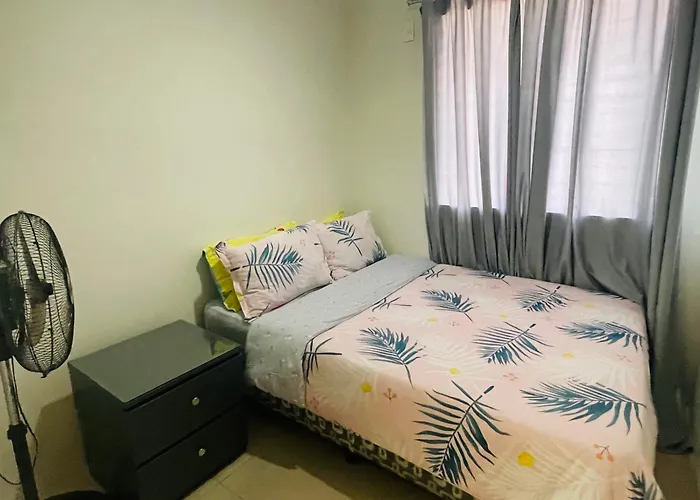 Bed & Breakfast Haralds Air In Casamira Naga San Fernando (Cebu)